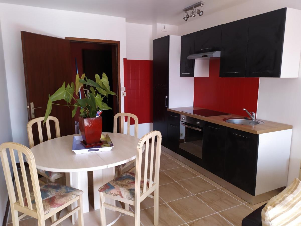 50M2 2 A 4 Pers Tout Confort Balcons Jardin Terrasse Les Albres Екстериор снимка